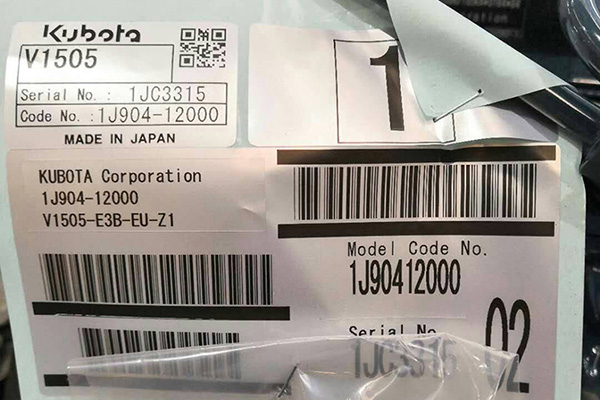 Motor Kubota V1505-et04 queima óleo e emite fumaça azul. Você sabe como verificar e manter isso?